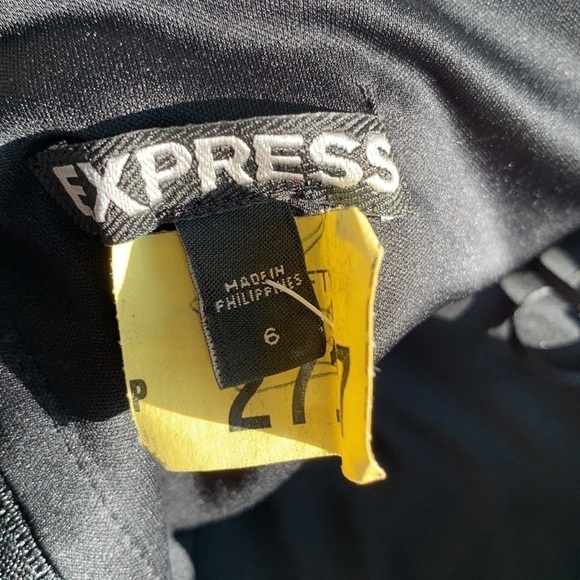 Express Bodycon Crossover Halter Mini Dress - Picture 6 of 11